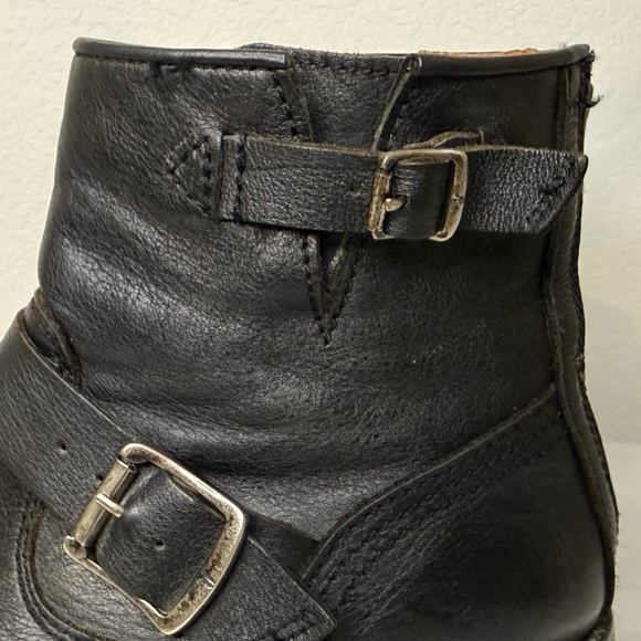 Frye Tyler Engineer Women’s Black Ankle Boot Size 10B - Picture 7 of 16